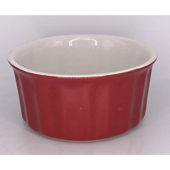 Housewares International  Round Casserole Dish Red and White - Picture 2 of 4